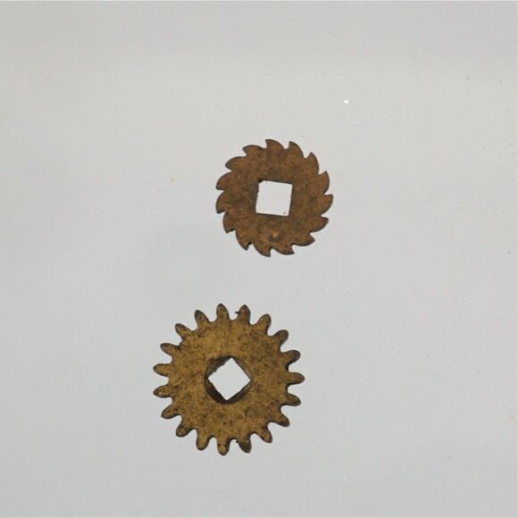 Assorted Lot Clock Watch Gears Clocksmith Watchmaker Repair Parts Vintage Crafts - Picture 4 of 5